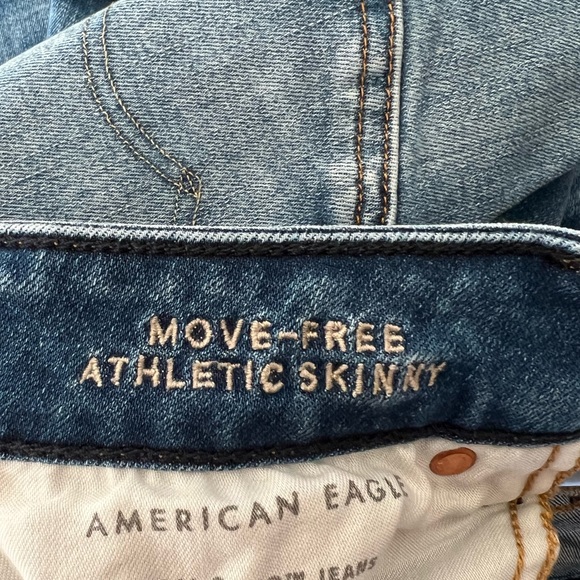 American Eagle 🦅 Move-Free Athletic Skinny Jeans - Picture 5 of 5